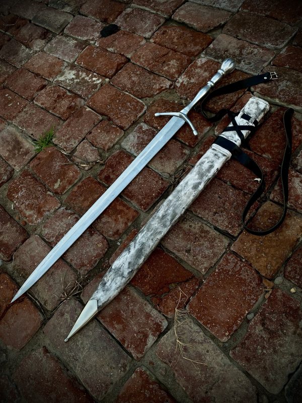 commission Heidi knight sword for dumb_idiot337 - Image 2