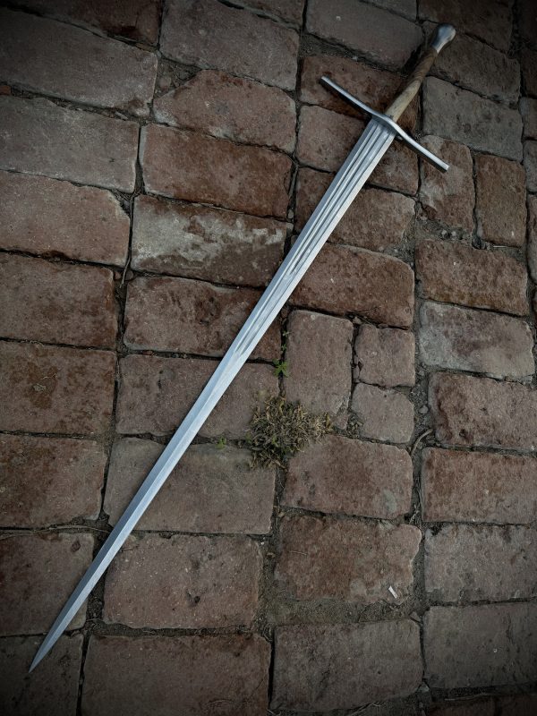 (Customizable) Medieval Type XXa Longsword with Triple Fullers - Image 4