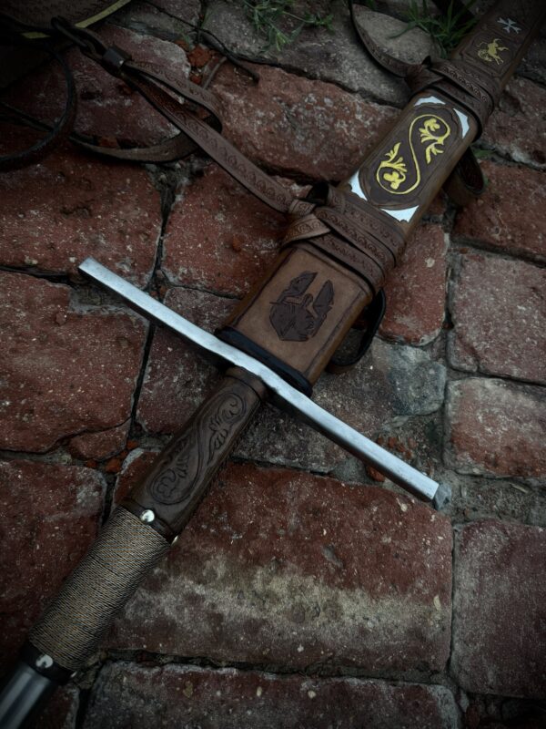 Medieval Type XXa Longsword with Triple Fullers - Image 5